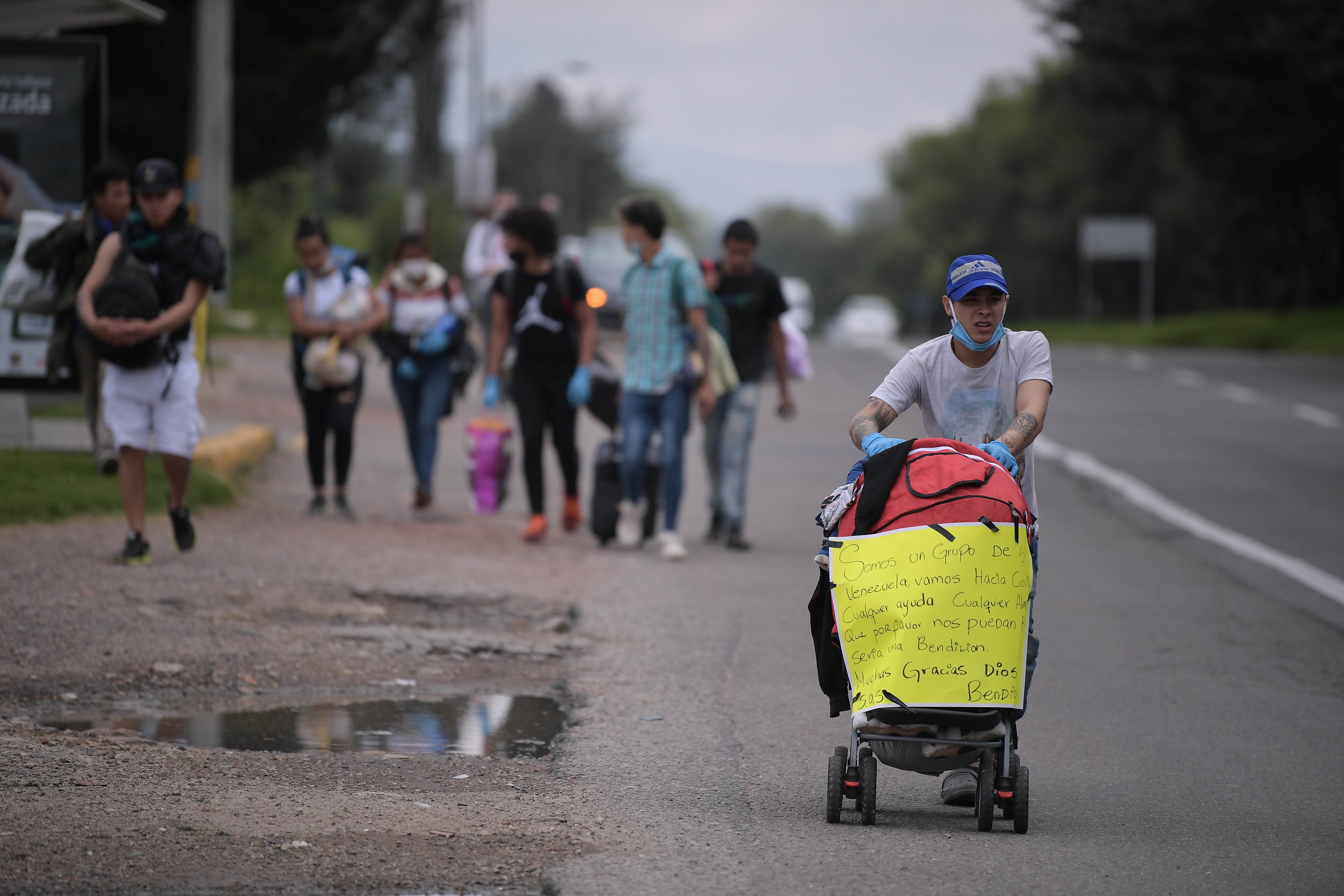 Más de 500 personas dejan a diario Venezuela,  pese a cierre fronteras