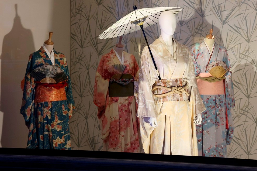 La ropa de Rigoletto o de una Madama Butterfly pueden estar en su closet