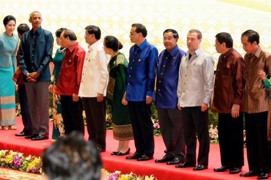 Tras polémica por insulto, Obama sostuvo breve encuentro con el presidente filipino