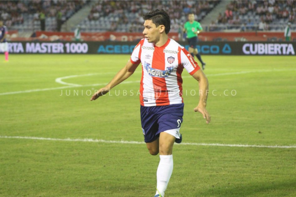 Roberto Ovelar le dio la victoria a Júnior sobre Santa Fe