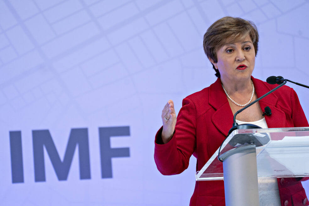 La jefa del FMI dice que el mundo está sufriendo una “desaceleración sincronizada”