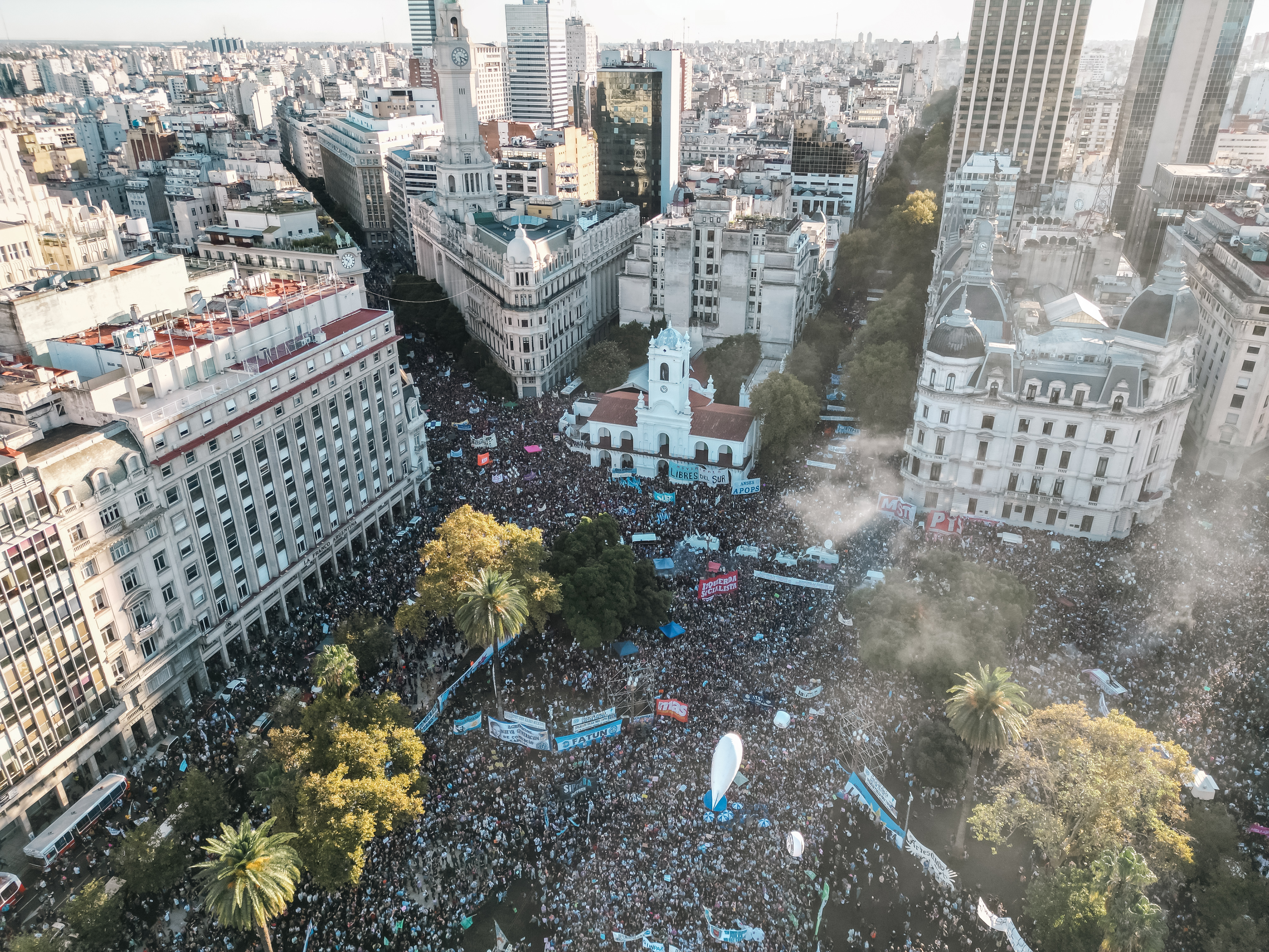 Los argentinos marcharon en defensa de su gran orgullo: la educación pública