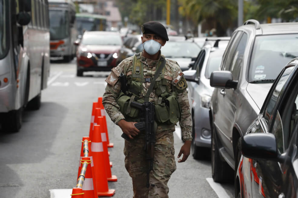Militares para enfrentar el coronavirus, ¿de qué sirve desplegarlos?
