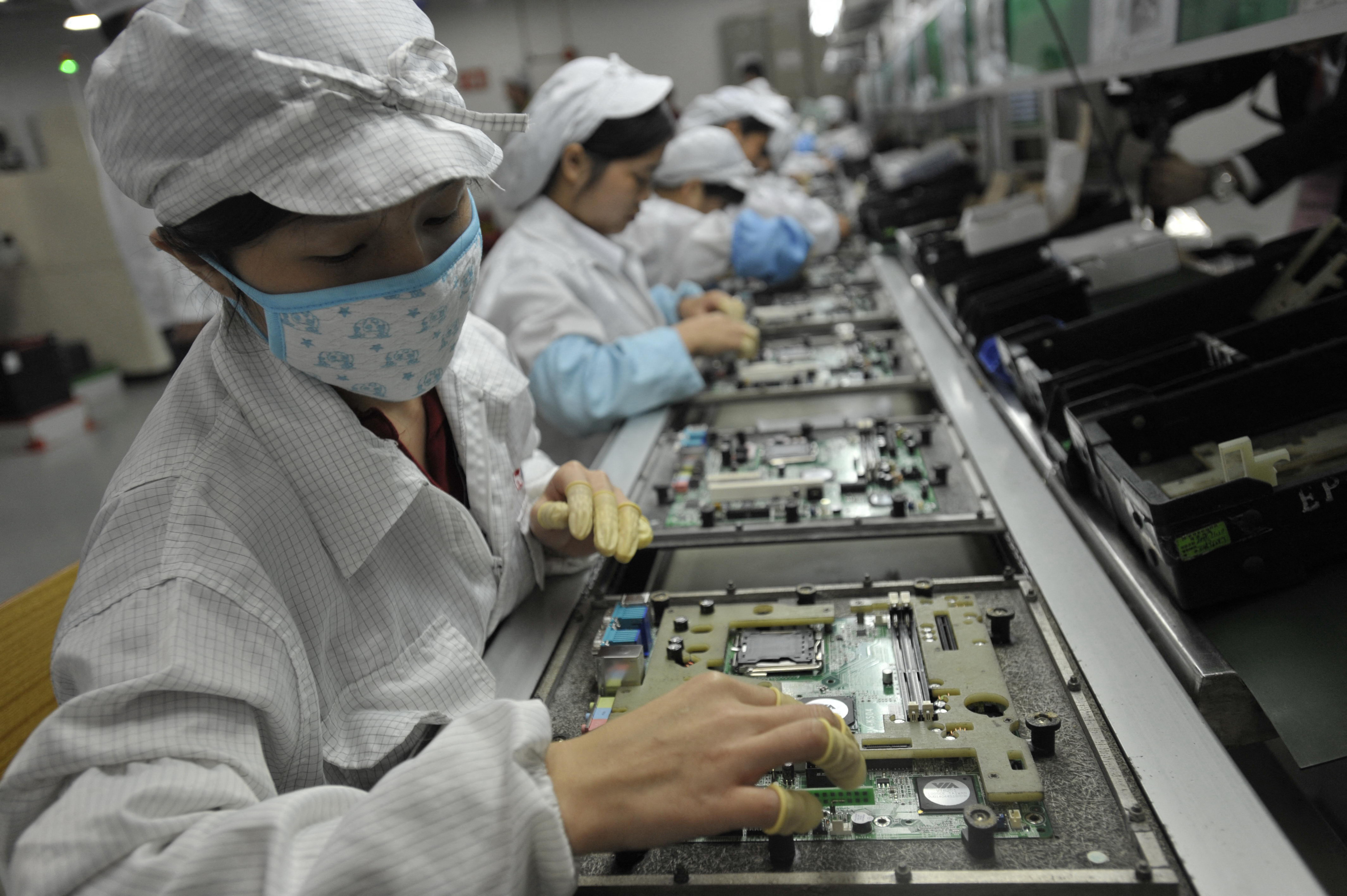 Ventas y producción industrial en China crecen menos de lo previsto en julio