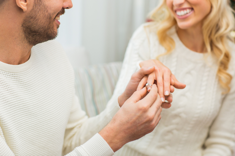 6 anillos de promesa que normalmente se obsequian las parejas