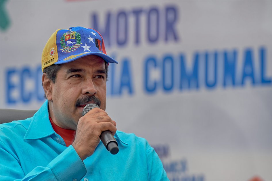 Maduro denuncia incursión de avión militar de EE.UU.