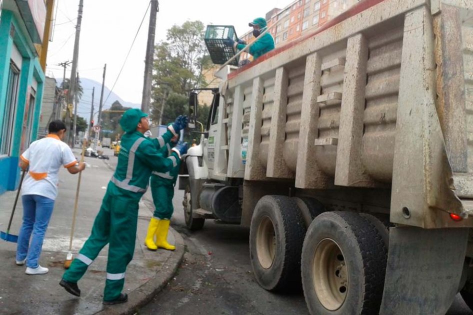 Distrito asegura que operario de basuras que sufrió accidente sí tiene ARP