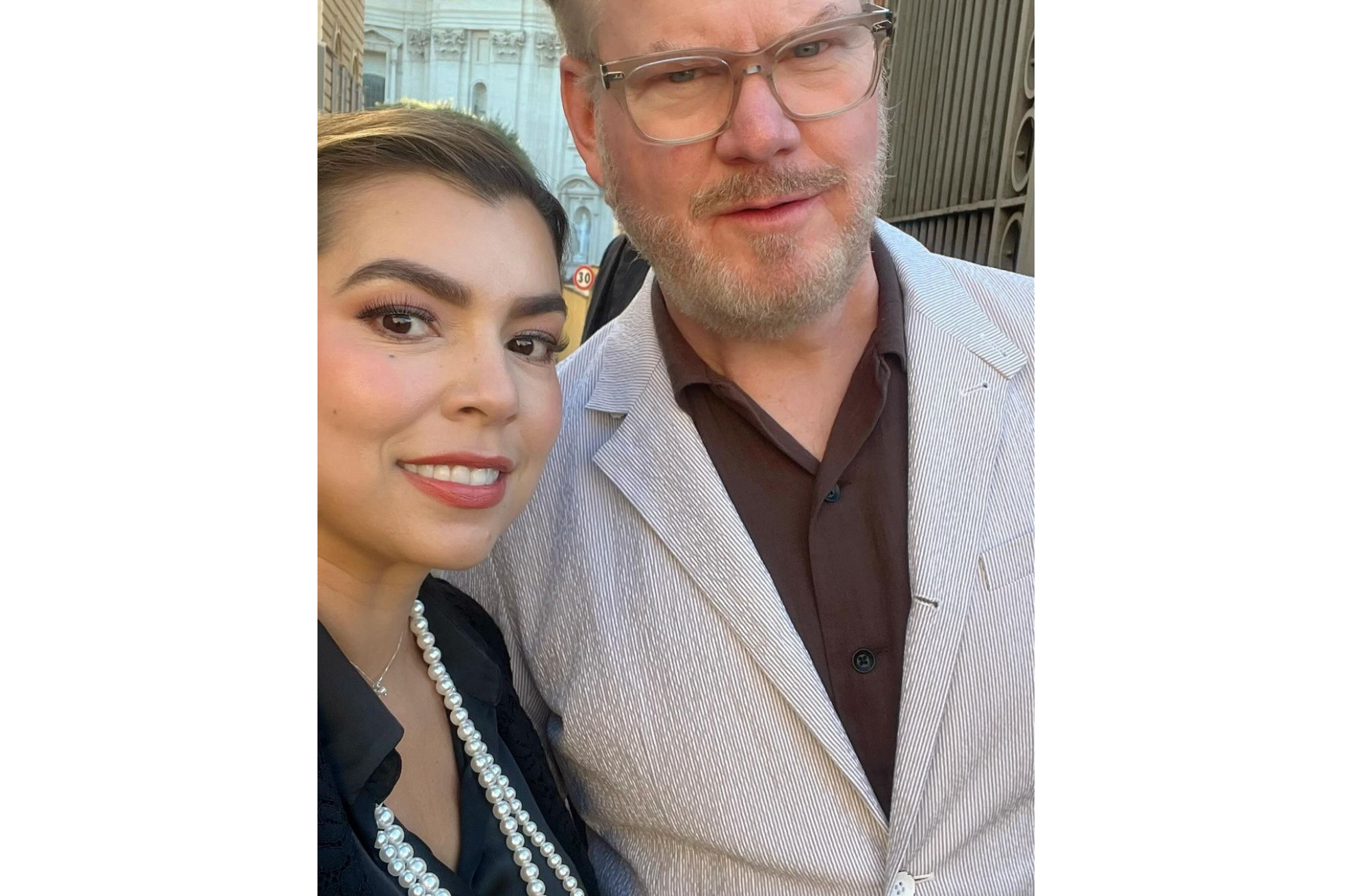 Junto al comediante y actor Jim Gaffigan.