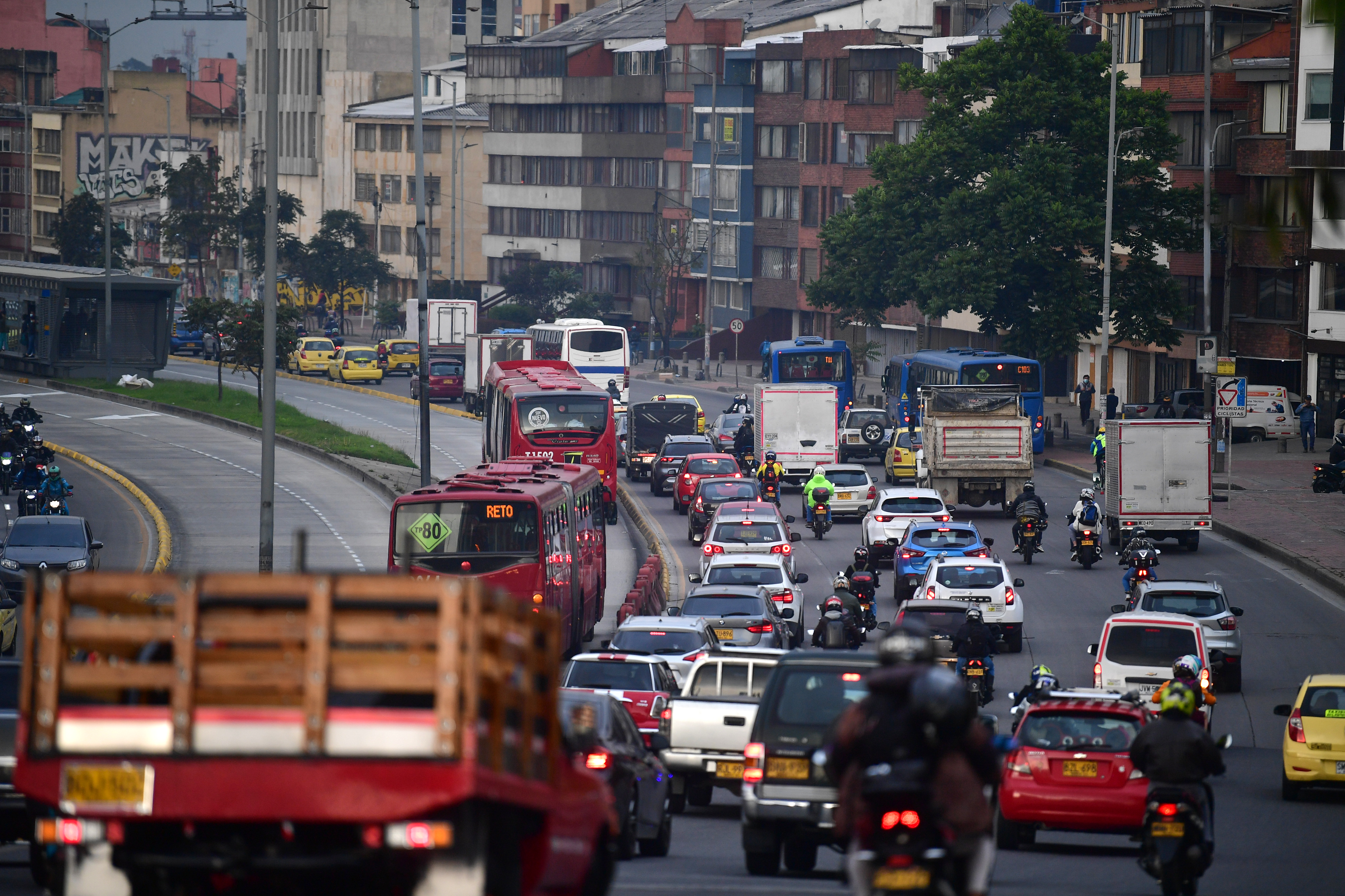 El costo de los trancones en Bogotá: esto dicen líderes mundiales en la materia