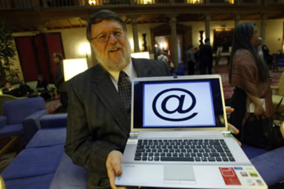 Falleció el creador del correo electrónico