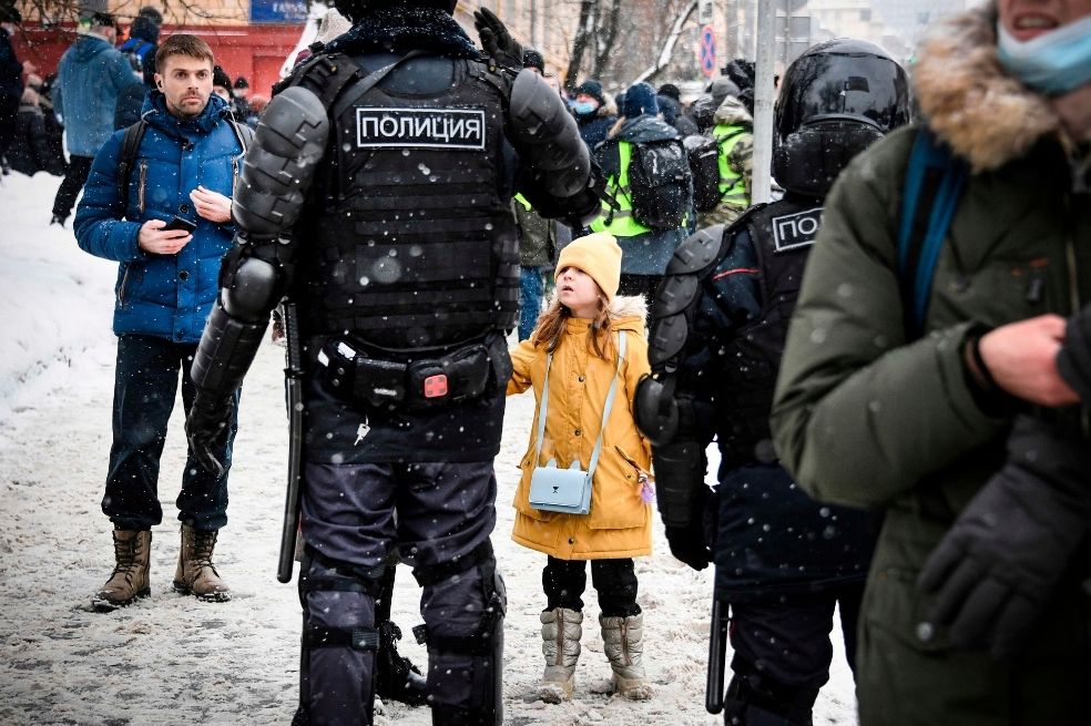 Calzoncillos azules, cepillos de inodoro y otros símbolos de las protestas en Rusia
