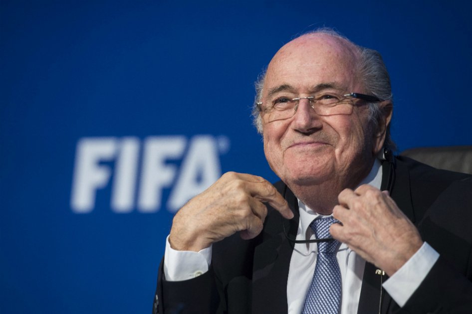 Blatter llega a San Petersburgo para sorteo de eliminatorias del Mundial