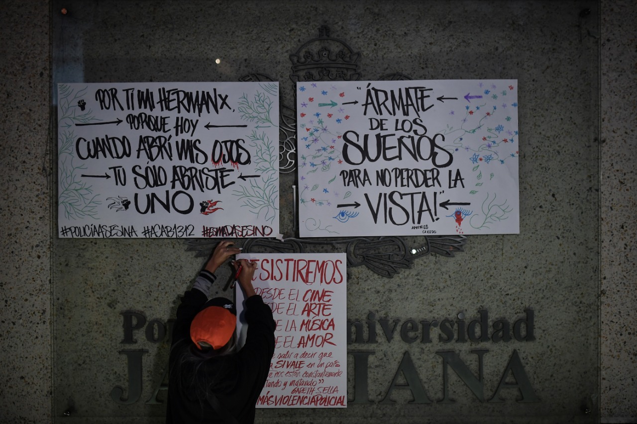 En 2020 fueron reportados 592 casos de violencia policial en Bogotá.