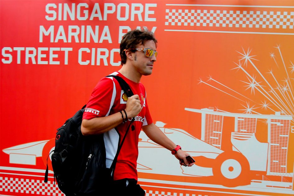 Fernando Alonso quiere igualar los tres títulos de su ídolo Senna