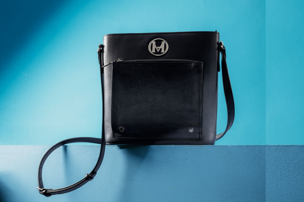 La colección de Mario Hernández le da un toque único a las carteras  monocromáticas | EL ESPECTADOR