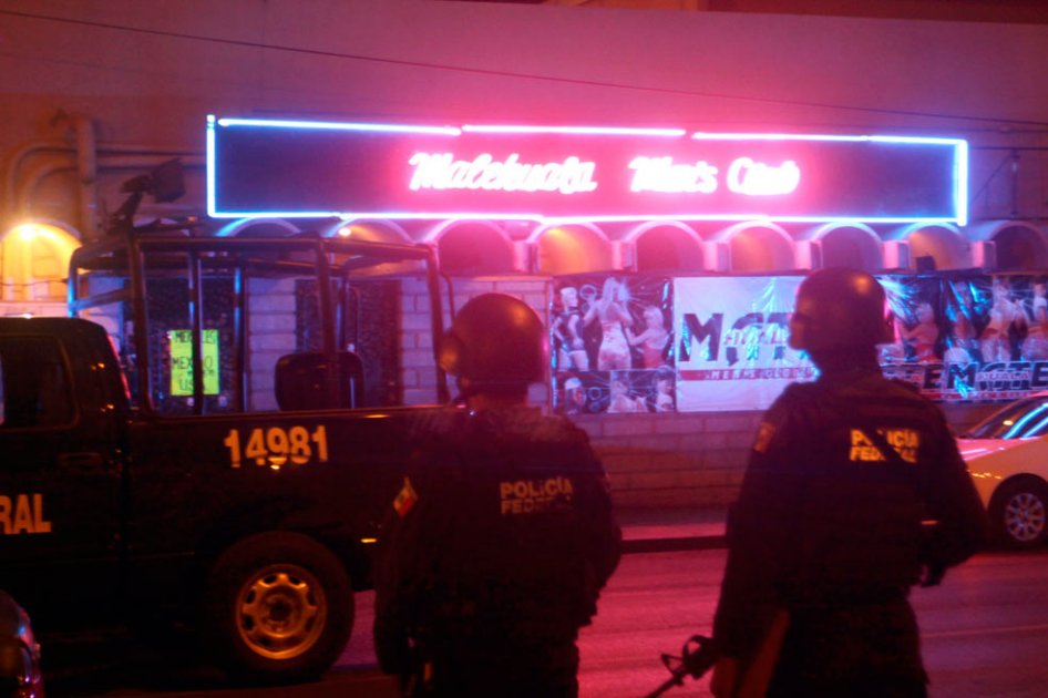 Atentado en bar de Monterrey deja diez muertos