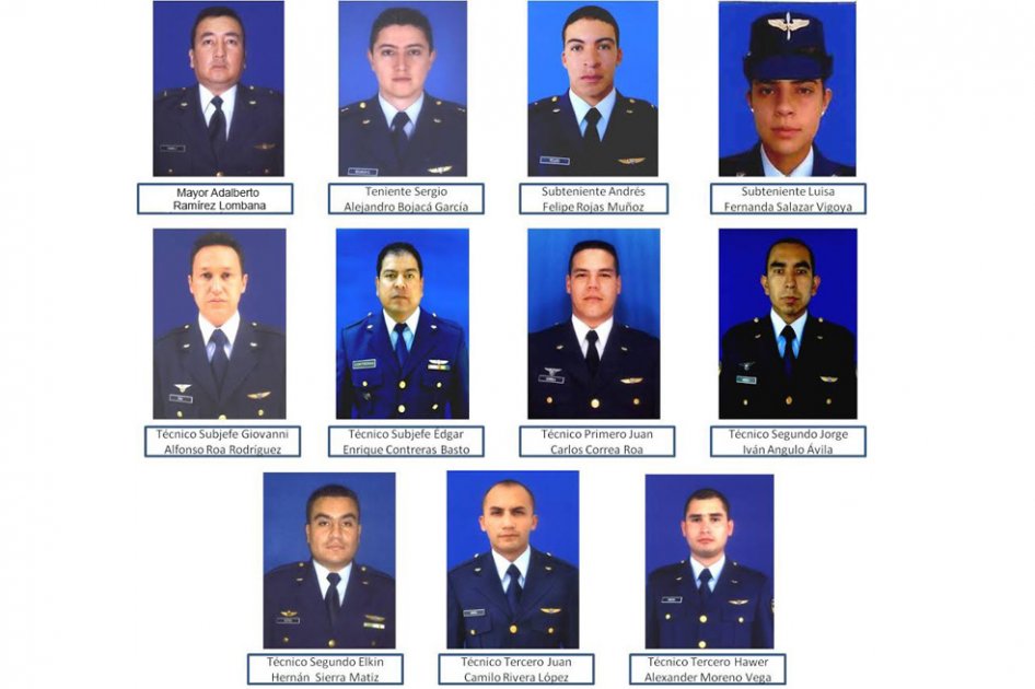 Se inicia rescate de cuerpos que tripulaban avión militar de fuerza aérea accidentado