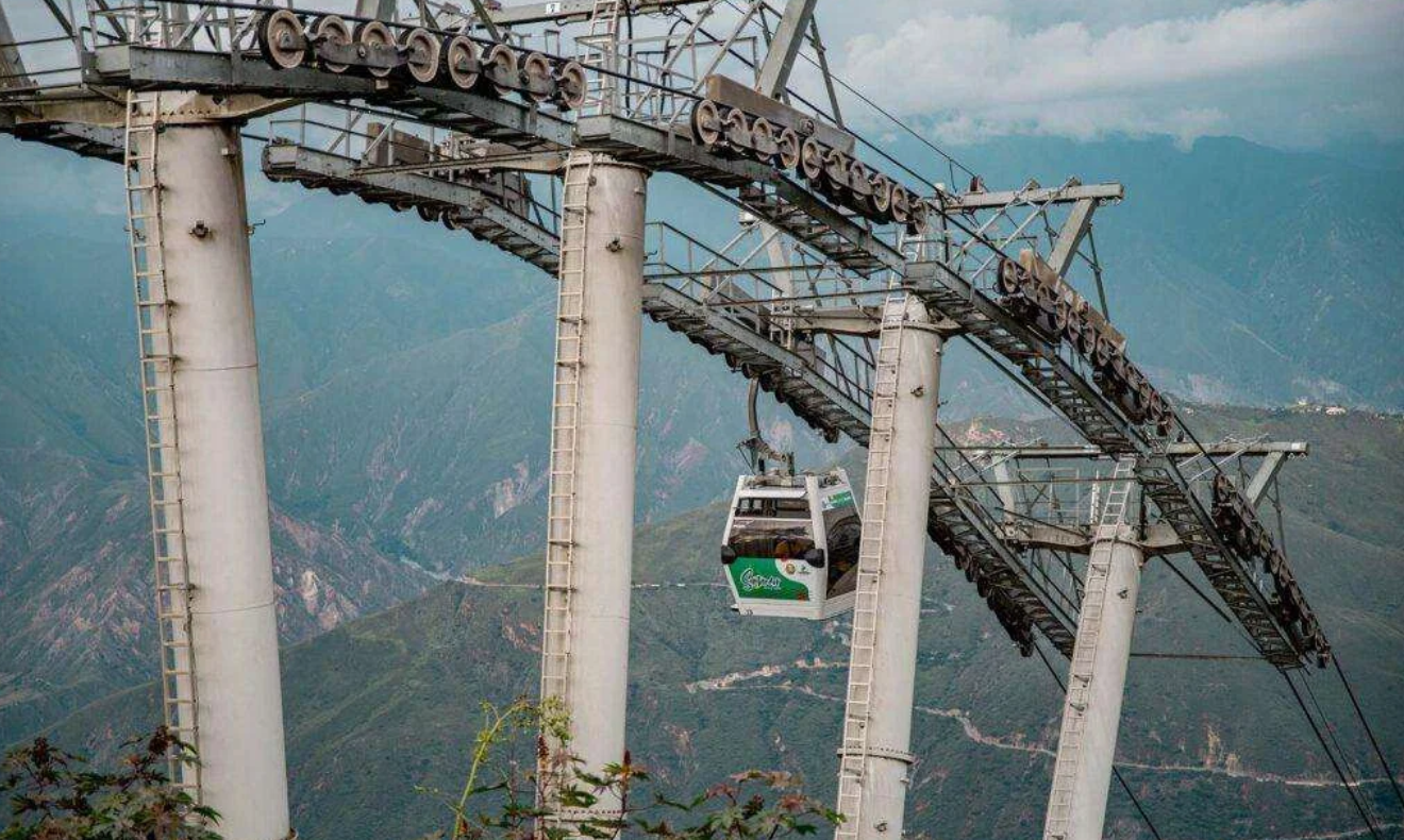 Los teleféricos del Parque Nacional del Chicamocha y del Cerro del Santísimo se suspenderán temporalmente por mantenimiento.
