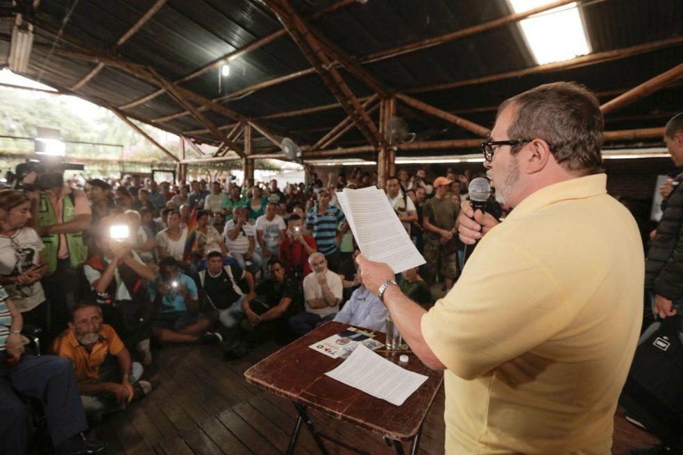 Rechiflas contra Timochenko vienen del uribismo: Jose Antequera