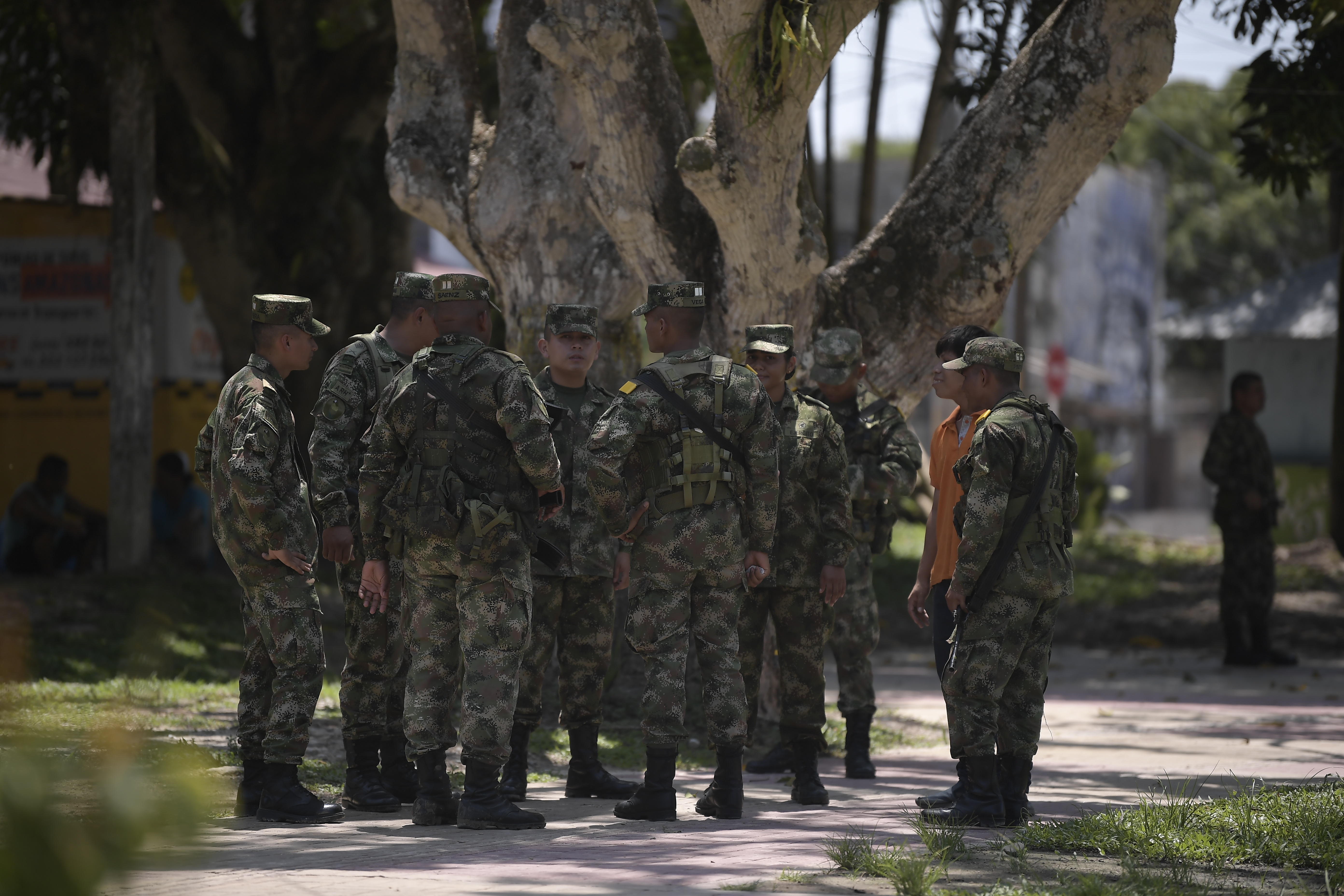 En Caquetá, dos soldados huyeron con sus fusiles y munición del Batallón