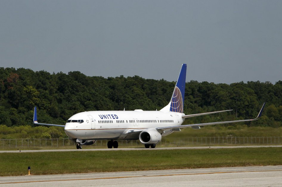 United Airlines suspende sus vuelos mundiales por fallo informático