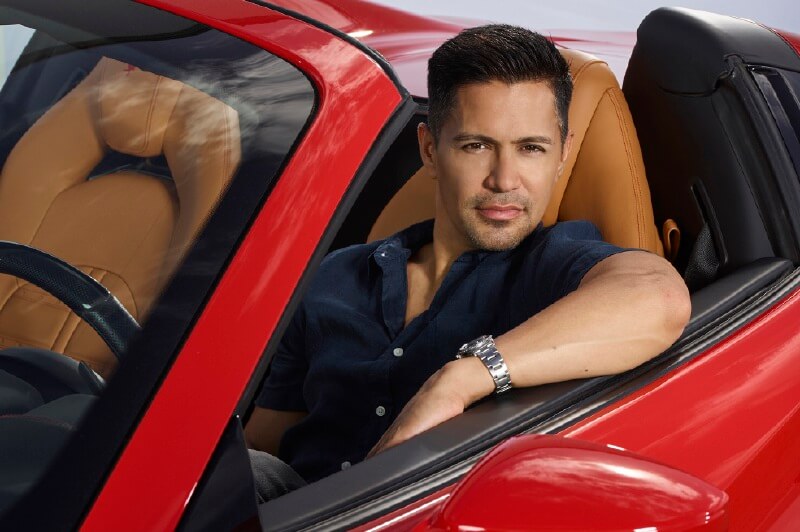 Jay Hernández, el Magnum moderno