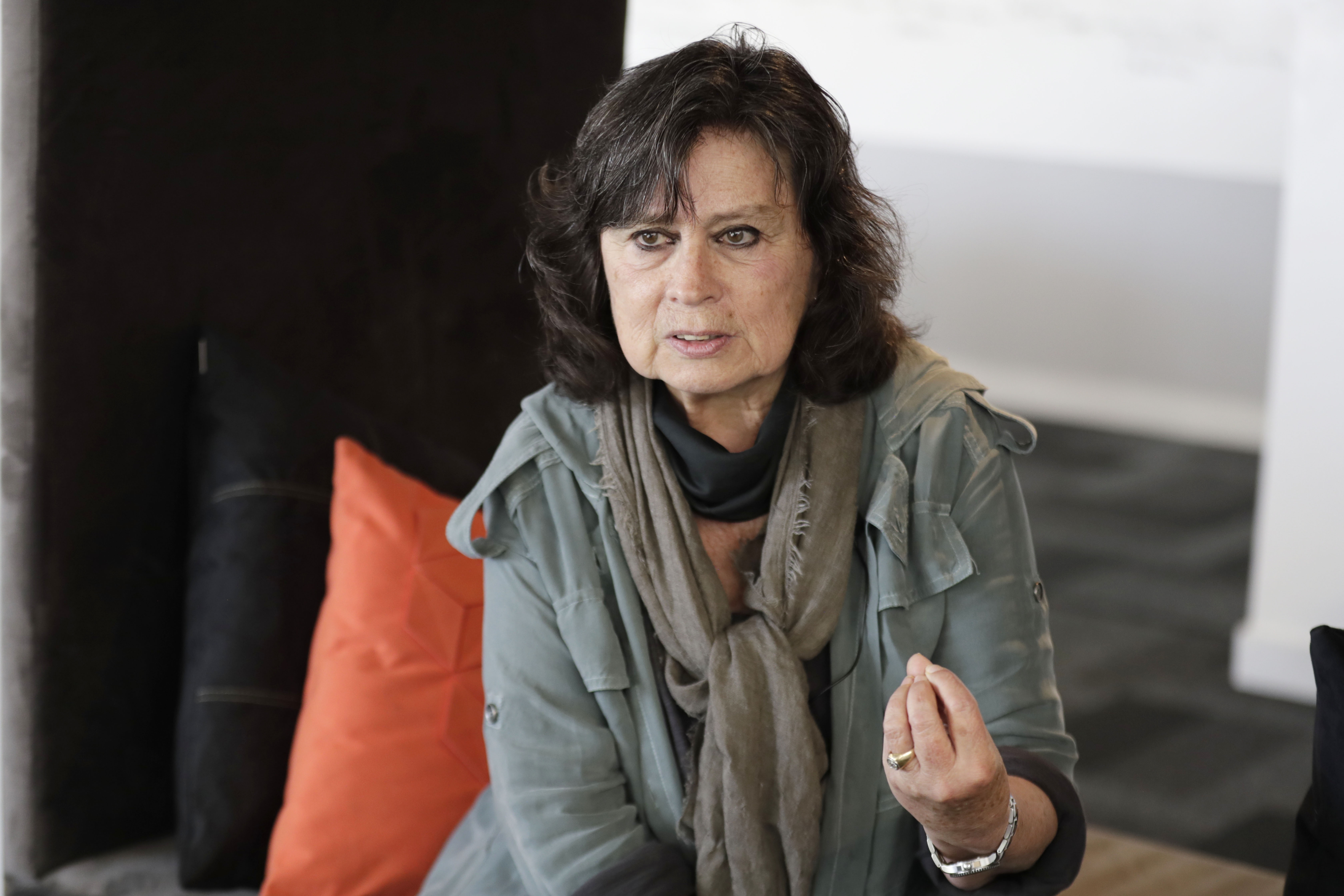 Laura Restrepo considera que “Colombia está buscando dar un vuelco, cambiar”
