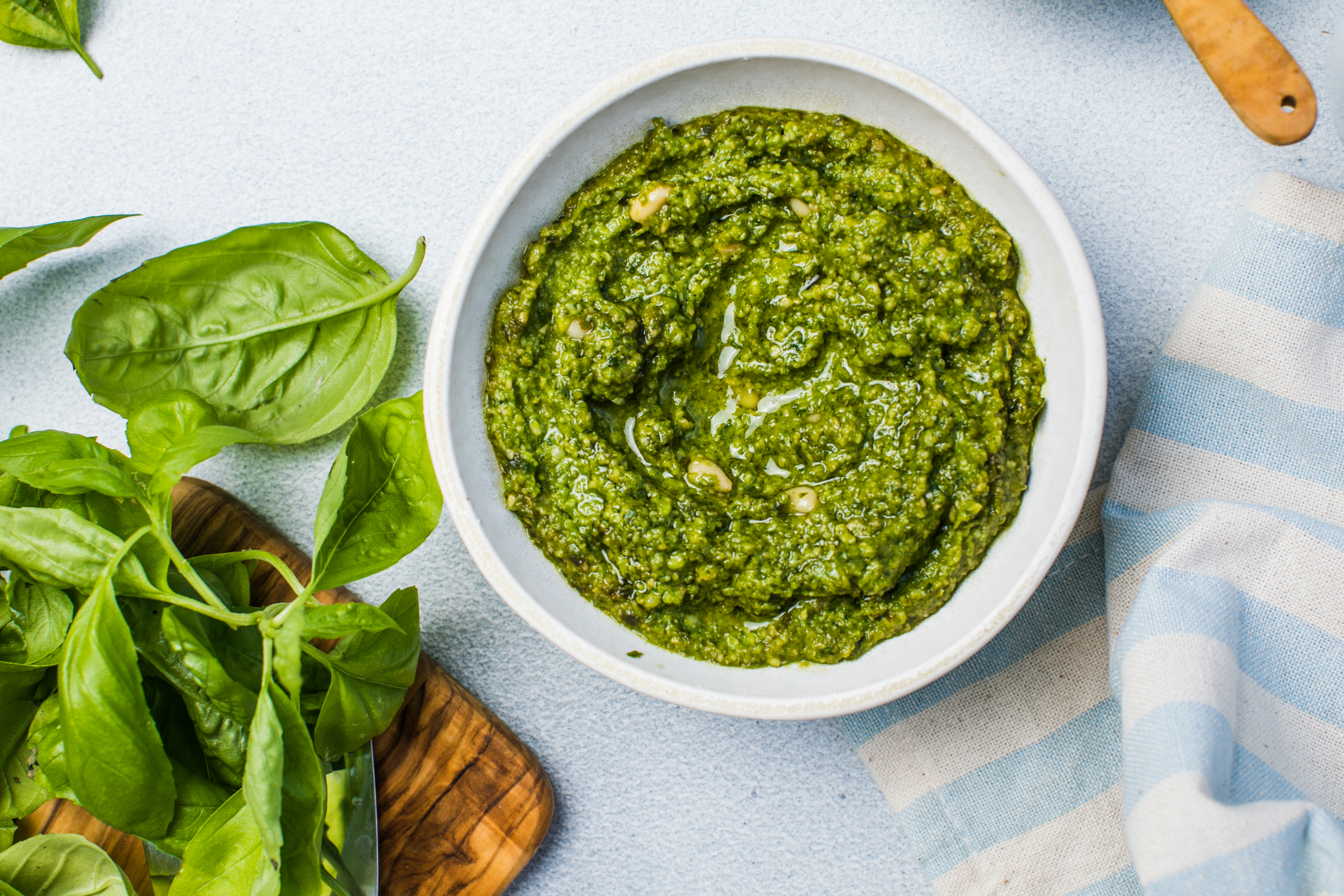 ¿Cómo se prepara un pesto clásico? Aquí te enseñamos