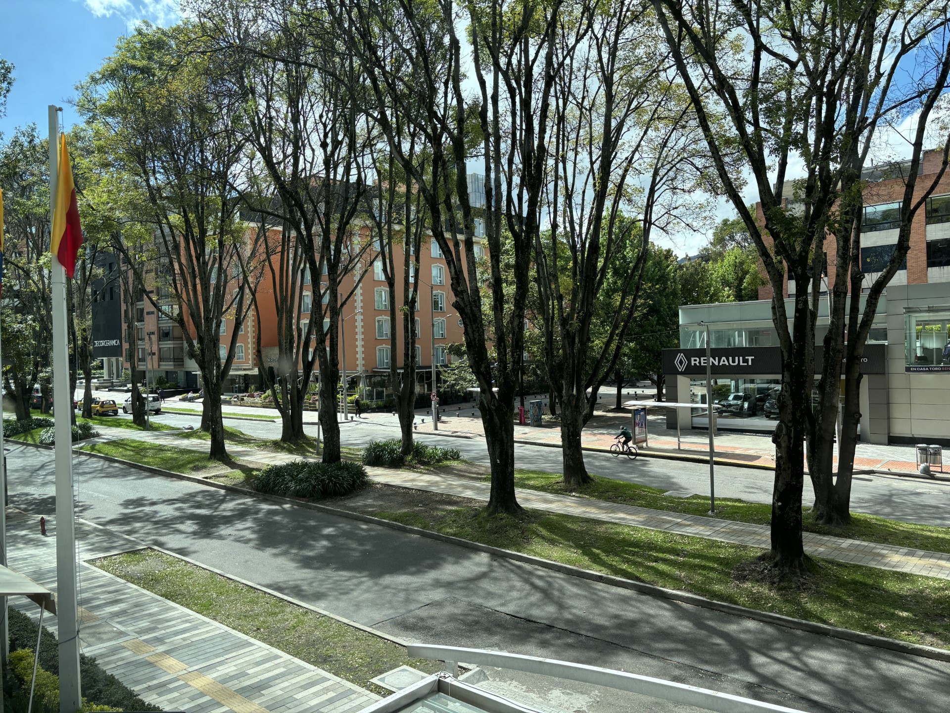 Holiday Inn Express Bogotá Parque La 93 cuenta con una ubicación ideal para muchos viajeros.