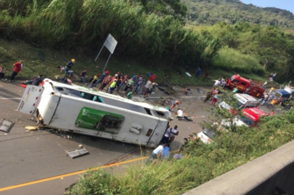 Fiscalía asume investigación por el accidente de bus en Yotoco