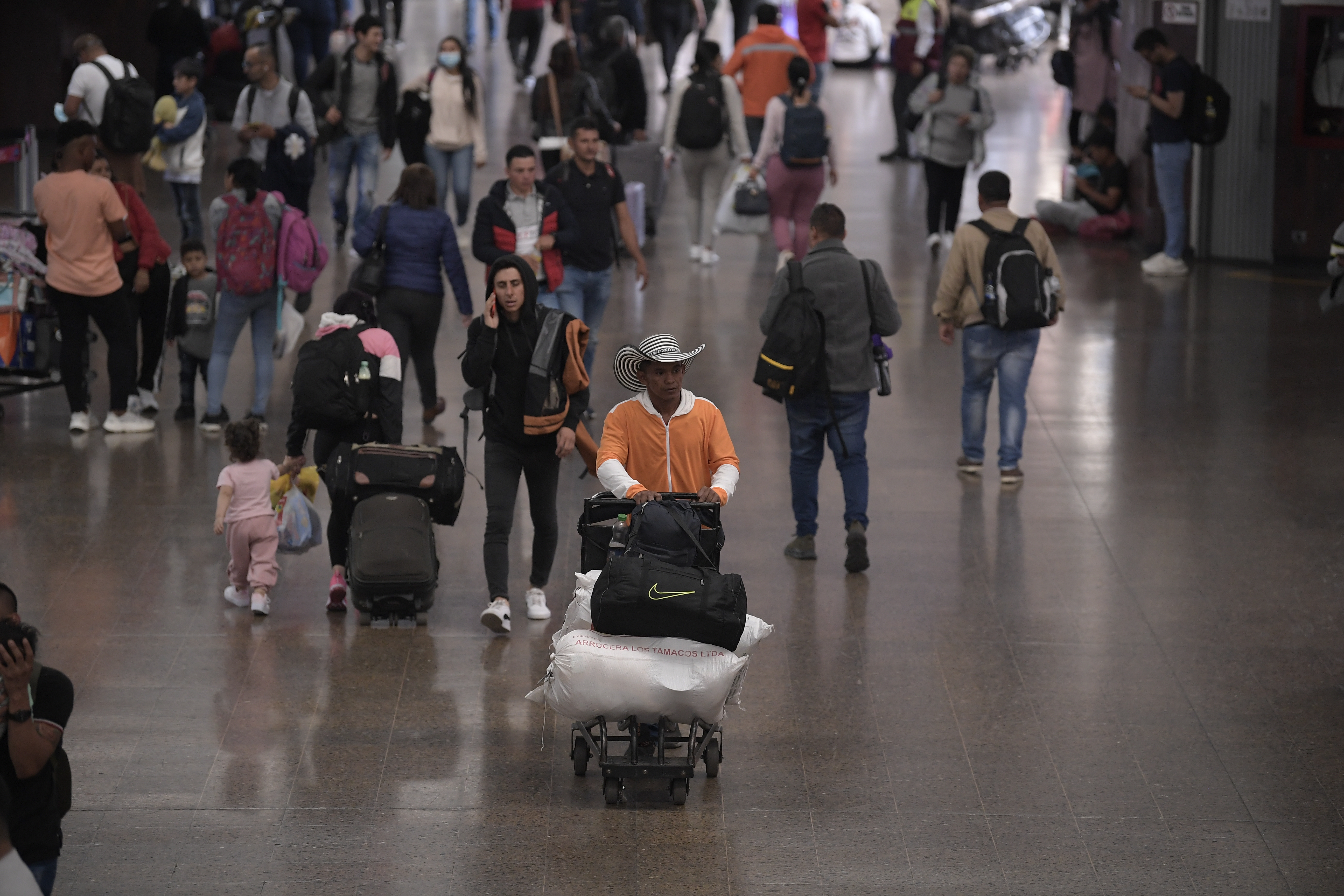 Temporada alta de mitad de año: estas son las medidas que tomará el Gobierno