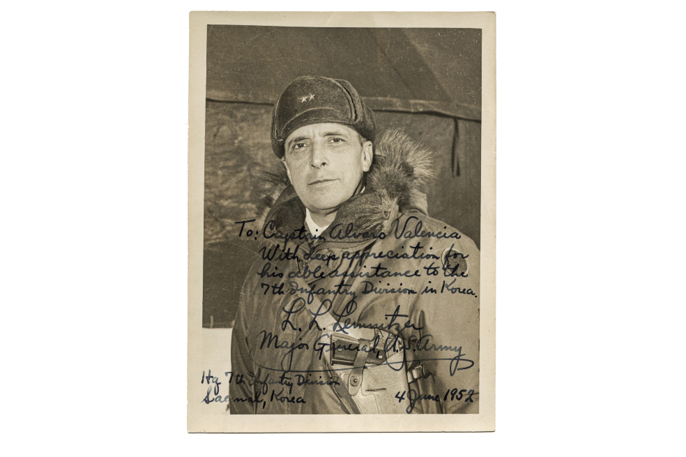 Álvaro Valencia Tovar escribió a modo de diario sus vivencias en la Guerra de Corea.