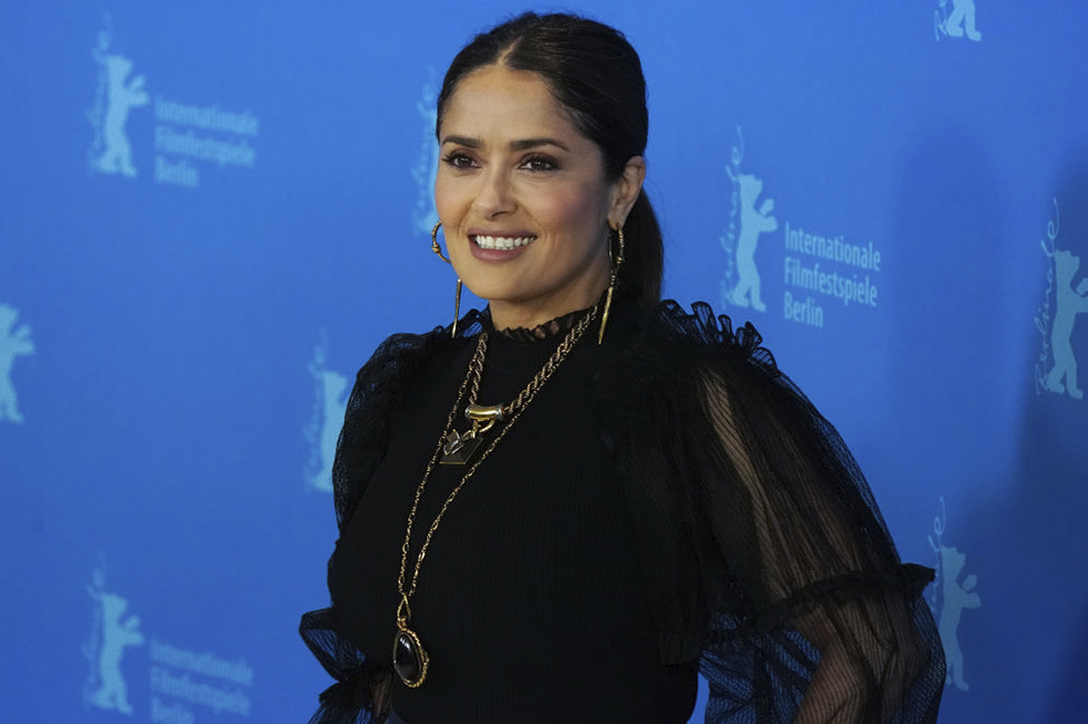 Salma Hayek, revela el misterio de su belleza y cuerpo natural