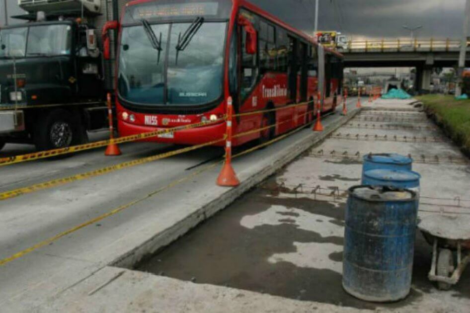 IDU y consorcios involucrados en adecuaciones a vías de TM, condenados por uso de material no apto
