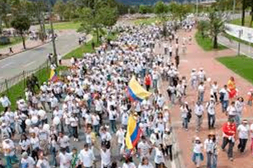 Petro invita a bogotanos a marchar para apoyar los diálogos de paz