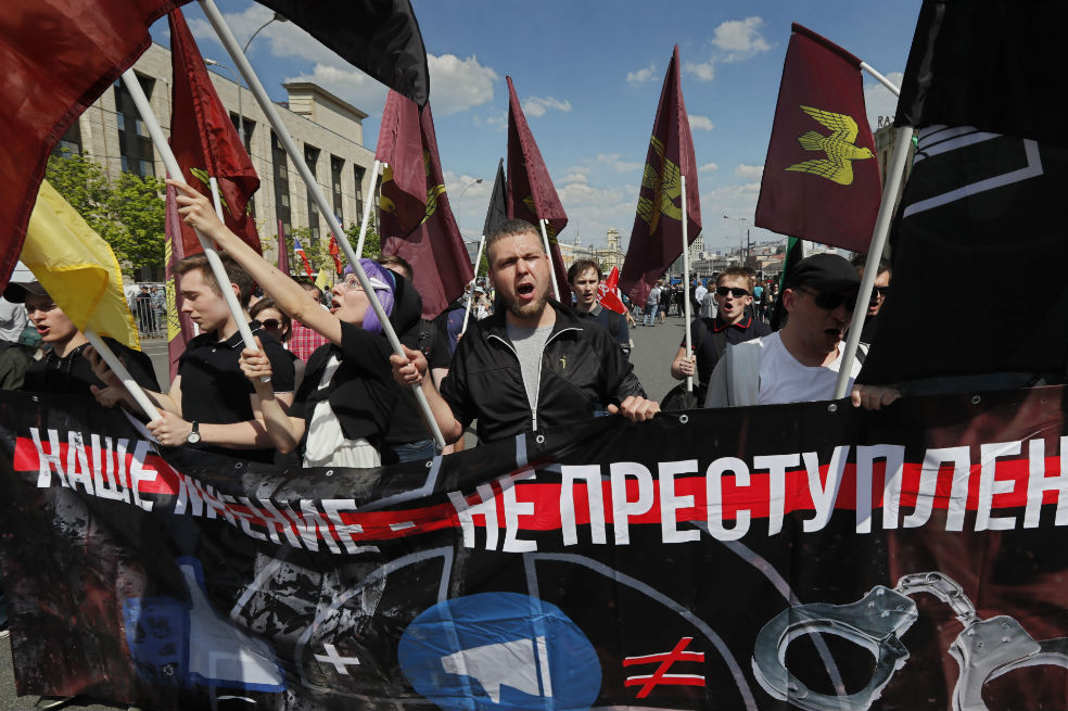 Miles de personas protestan contra la limitación de internet en Rusia