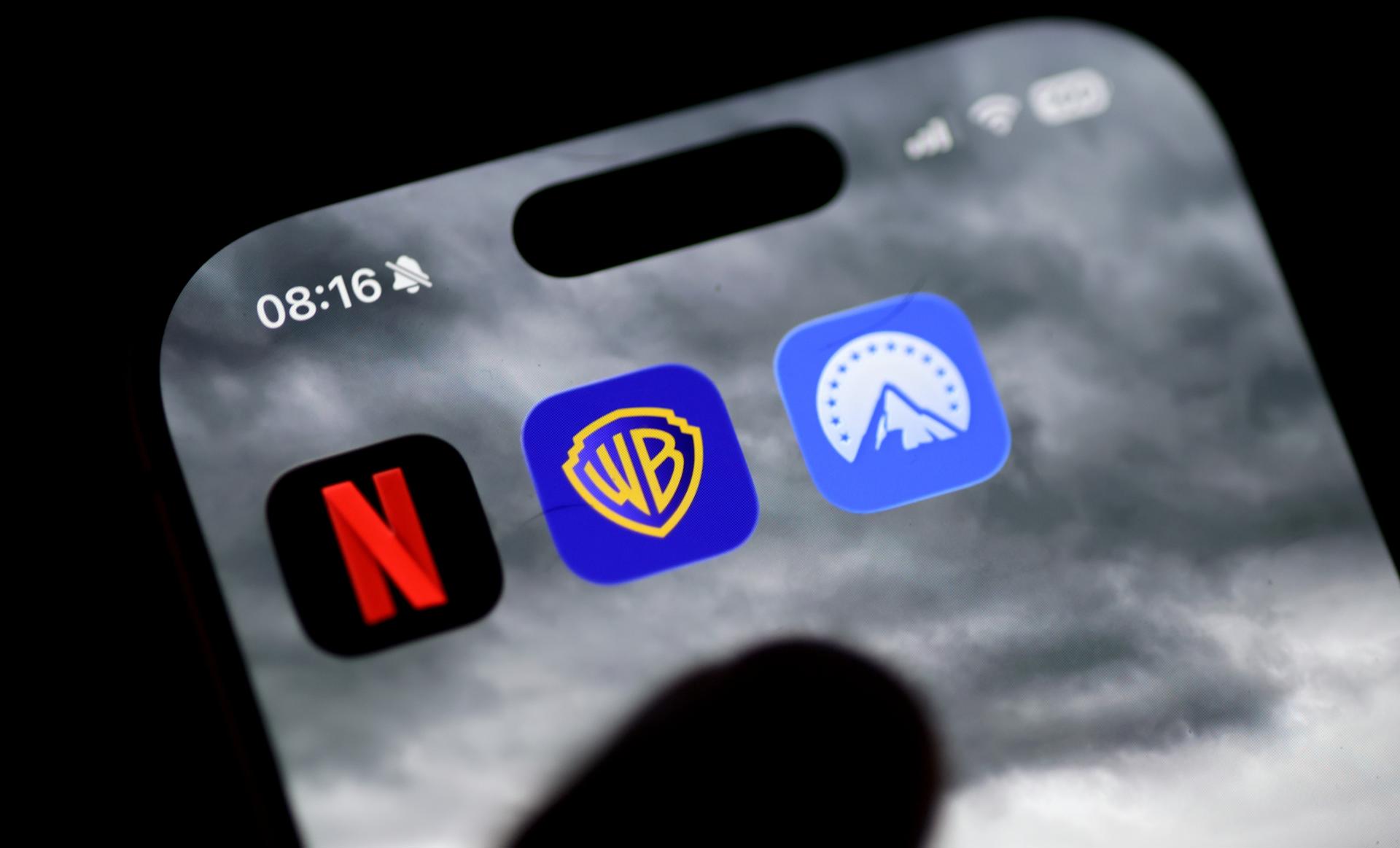 Se intensifica la batalla por Warner Bros: Paramount sube la apuesta