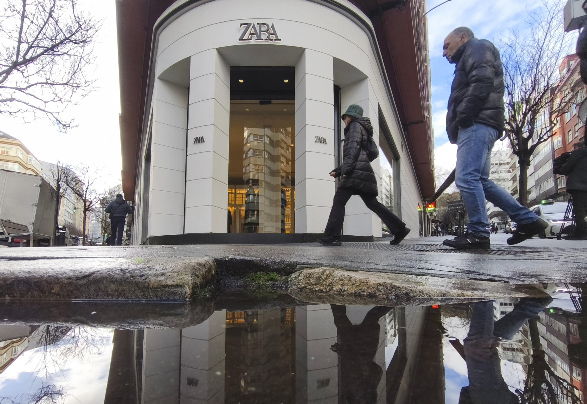 ¿Por qué Zara cerrará la primera tienda que abrió en España hace medio siglo?