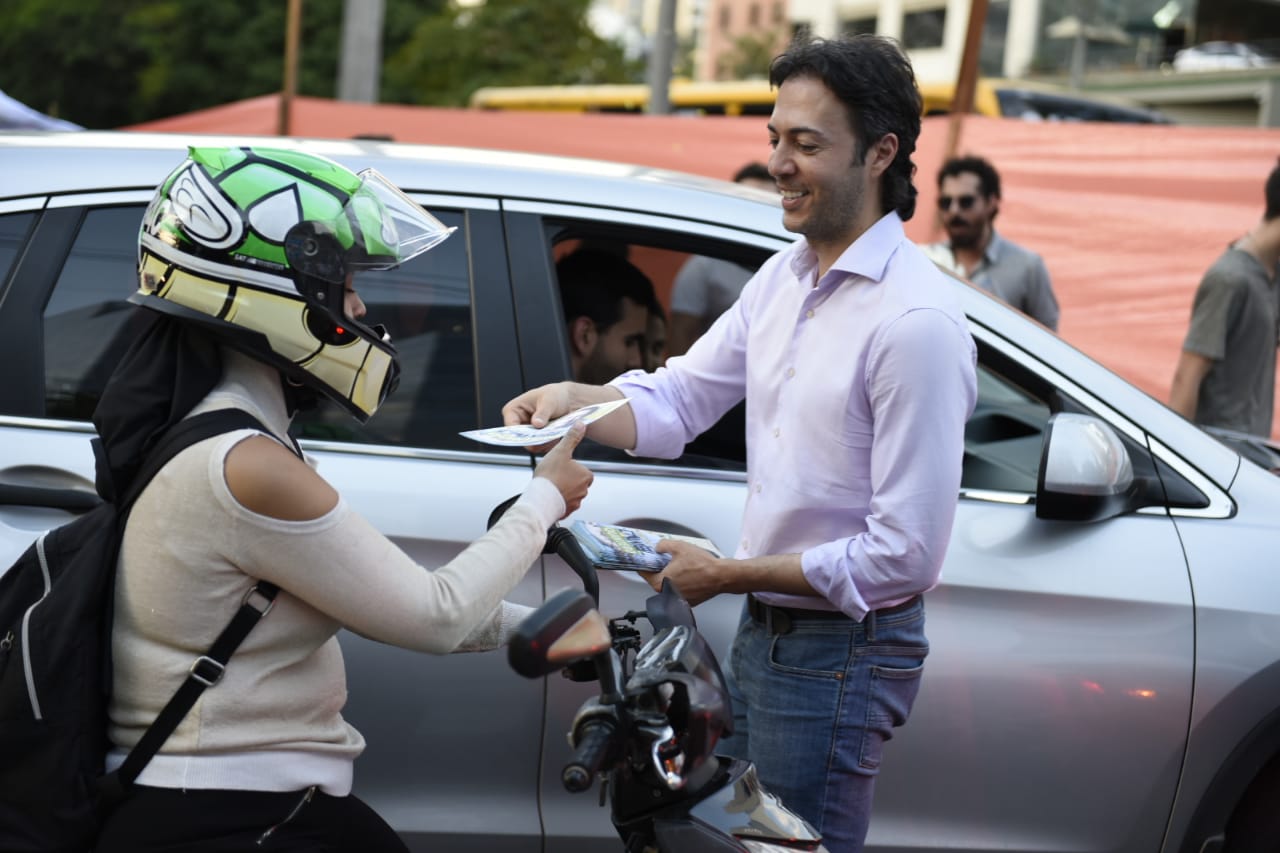 Candidato a la alcaldía de Medellín denuncia amenazas y hostigamientos a campaña 