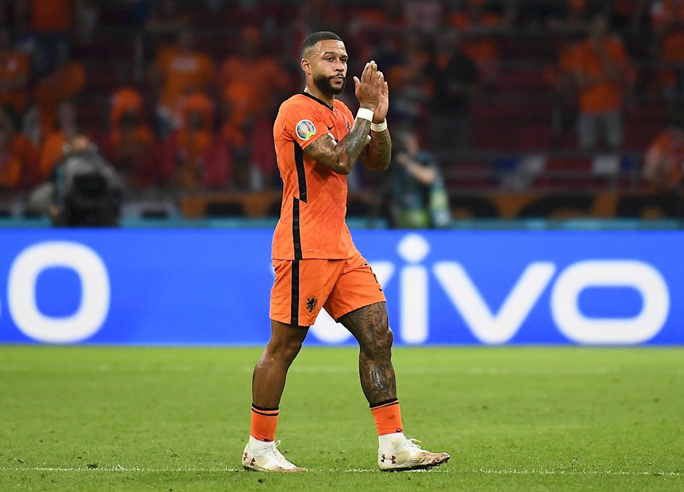 Memphis Depay es nuevo jugador de Barcelona