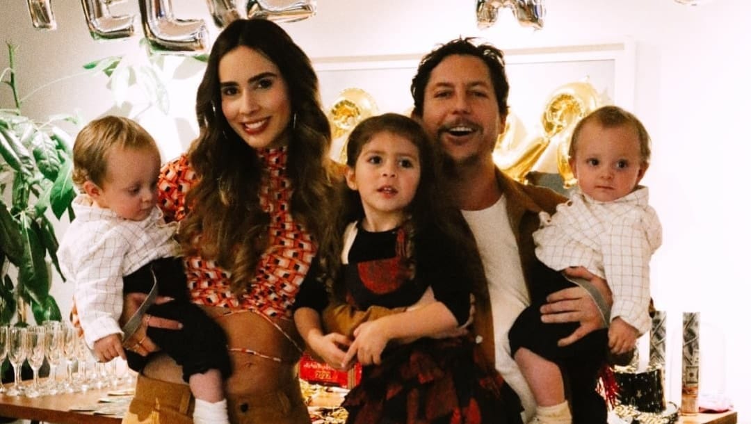 Alejandro Riaño y su familia.