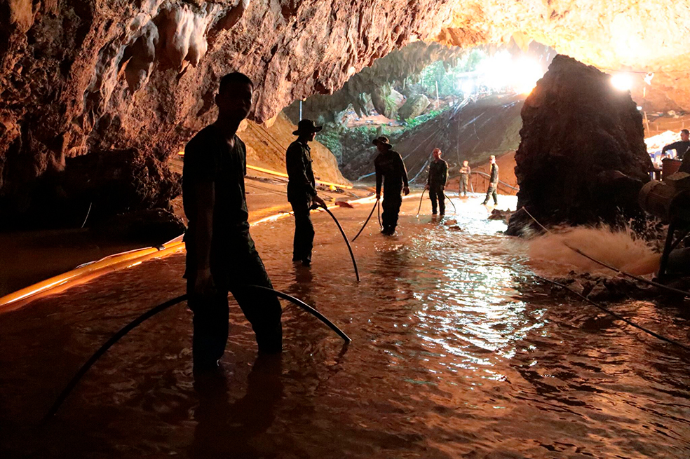 Imágenes del rescate de cuatro niños de la cueva en Tailandia