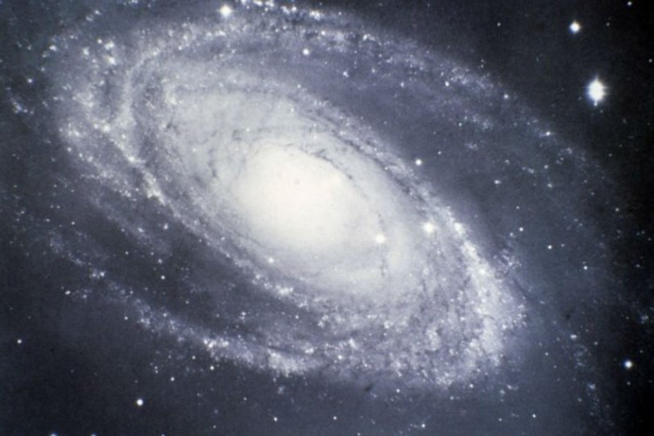 Descubren la galaxia CR7 y las primeras estrellas formadas en el Universo
