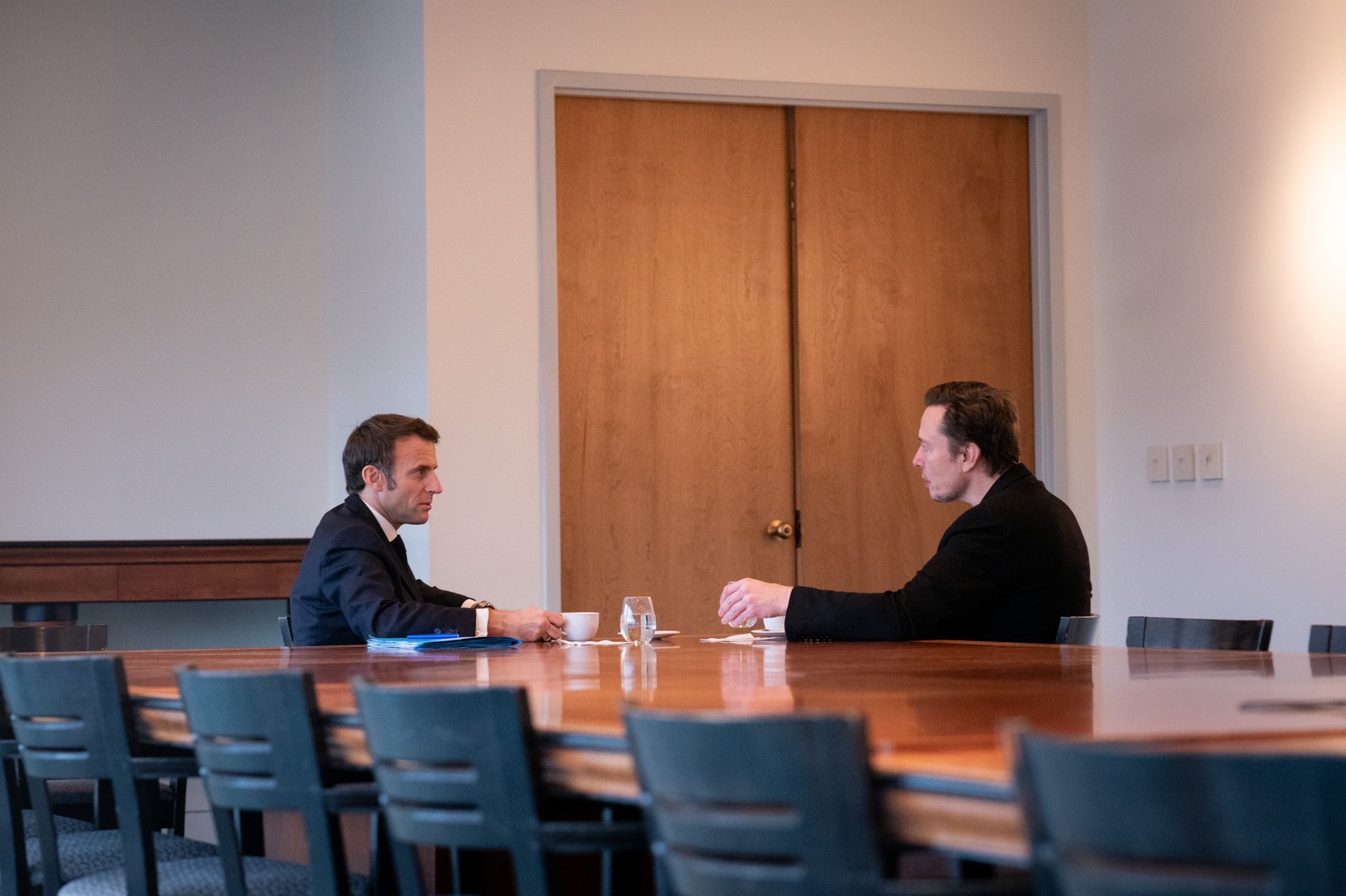 Elon Musk y Emmanuel Macron se reunieron: ¿de qué hablaron?