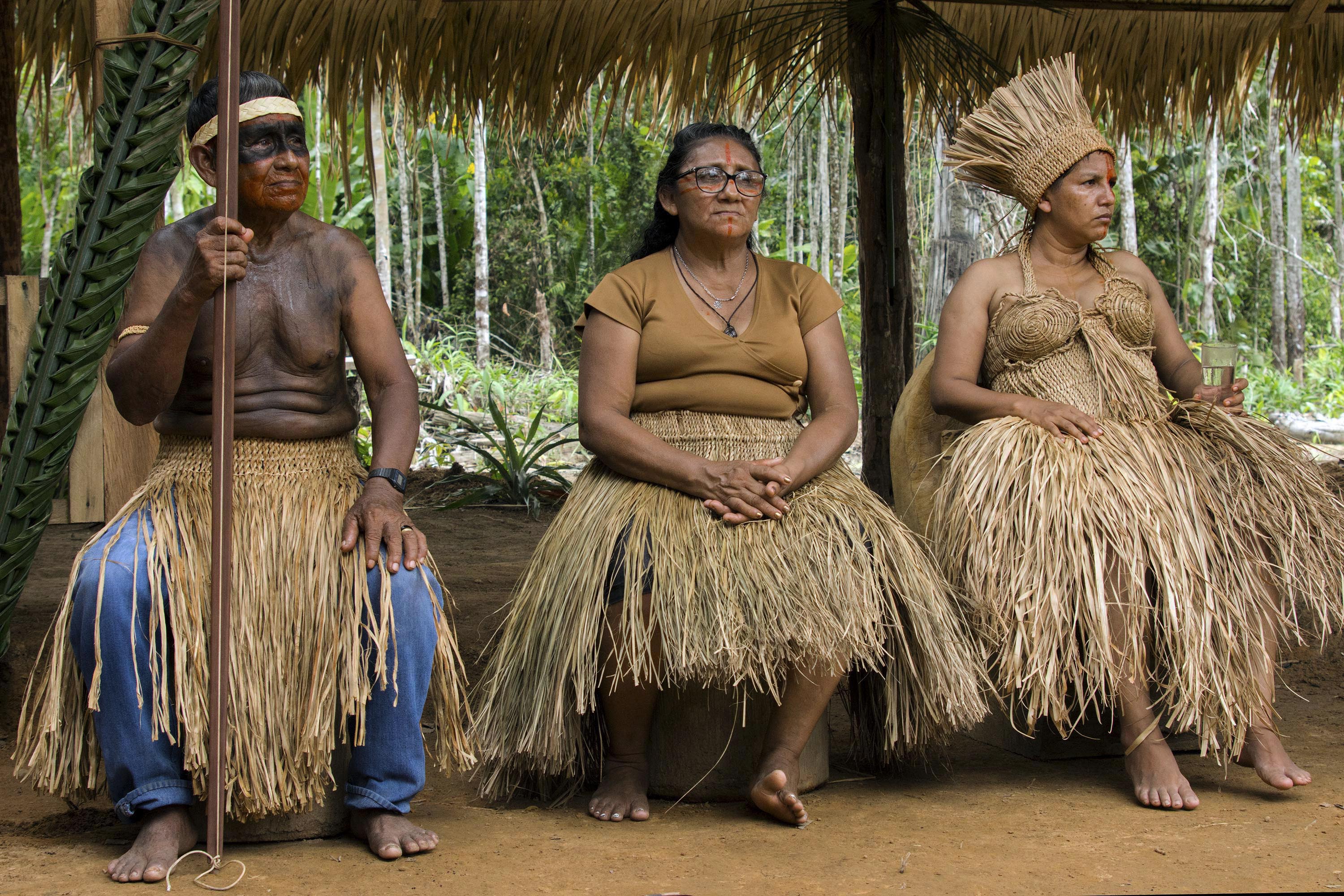 Indígenas Mura, en Brasil  y su lucha por proteger la Amazonia su territorio.