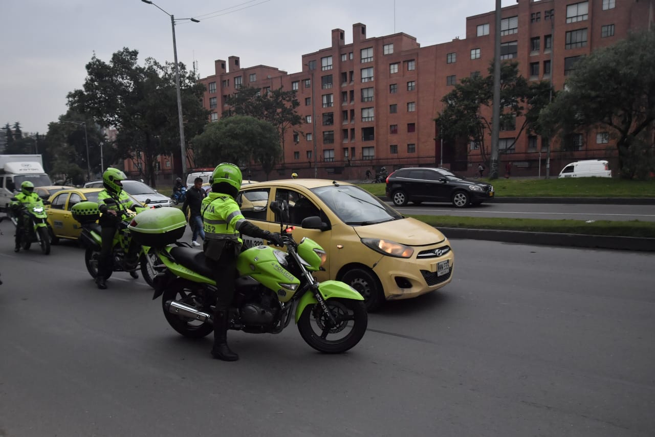 Diferentes líderes del gremio amarillo declararon que las autoridades distritales no respetaron la protesta, al inmovilizar vehículos e imponer comparendos. Por esto, decidieron levantar varias concentraciones.