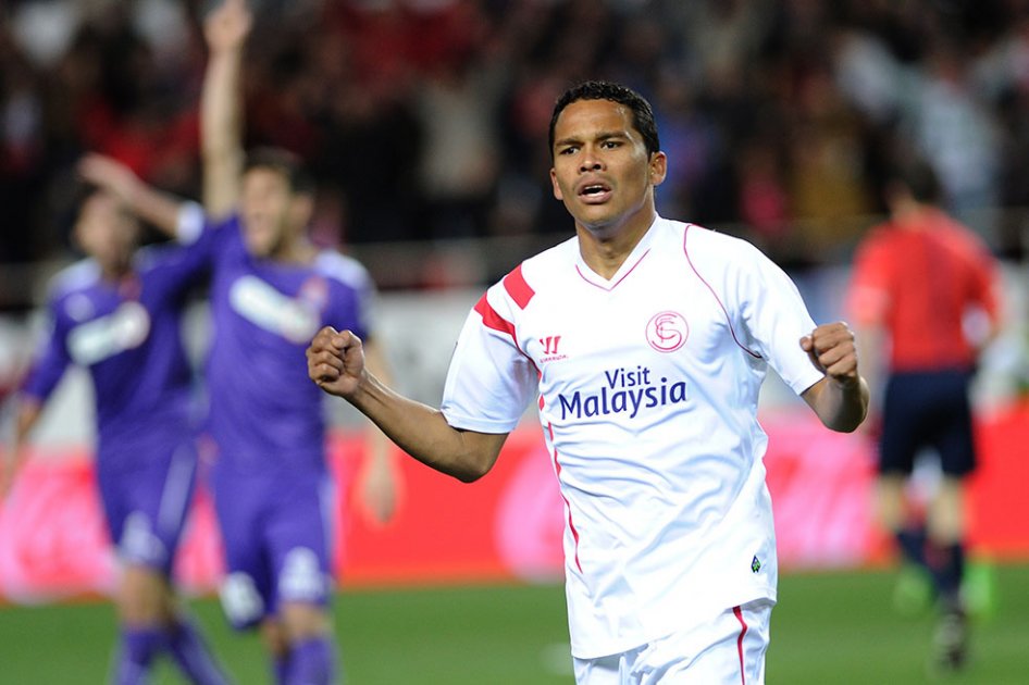Carlos Bacca: soy feliz en el Sevilla y mi familia también