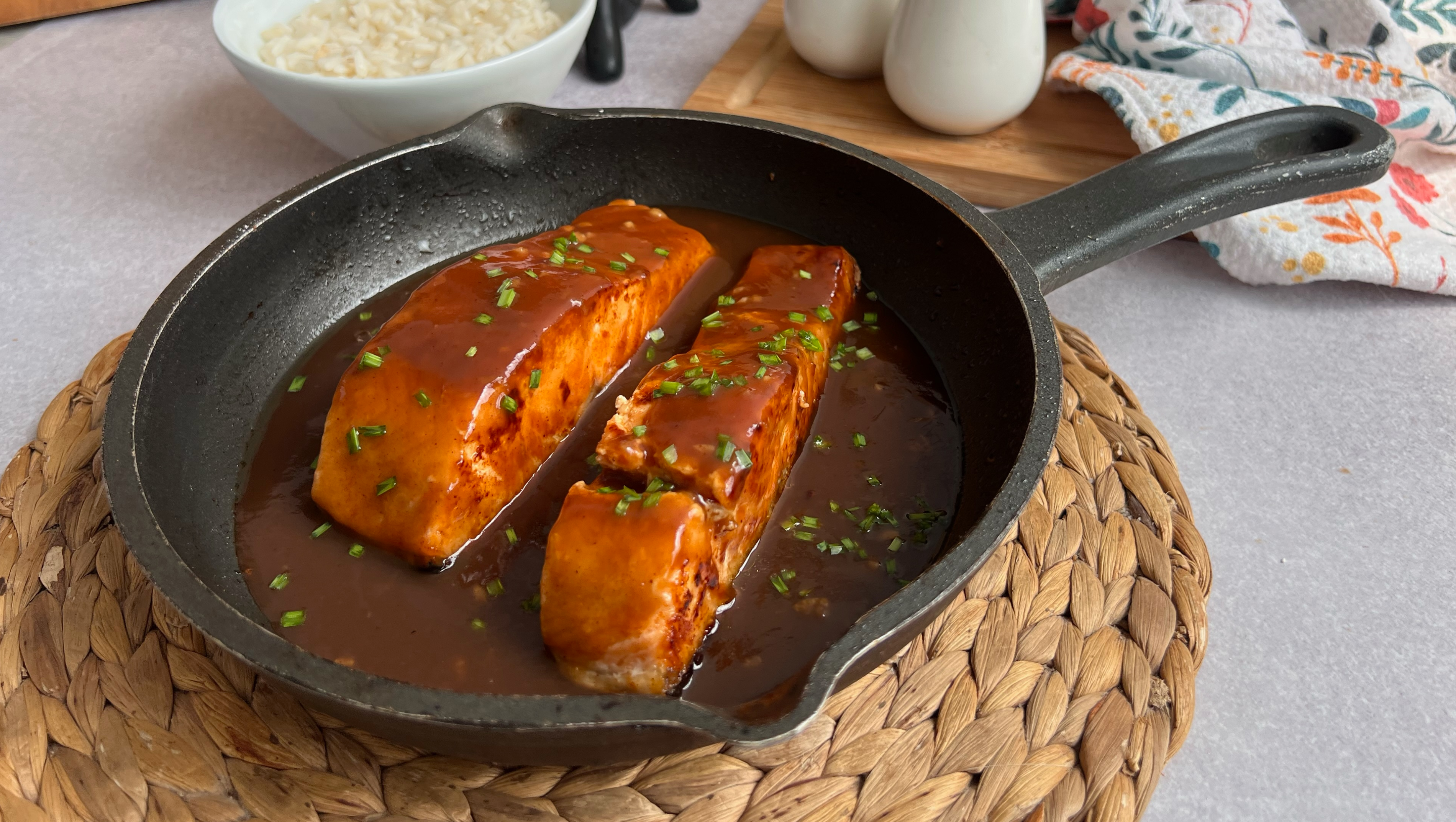En 30 minutos: salmón en salsa de tamarindo