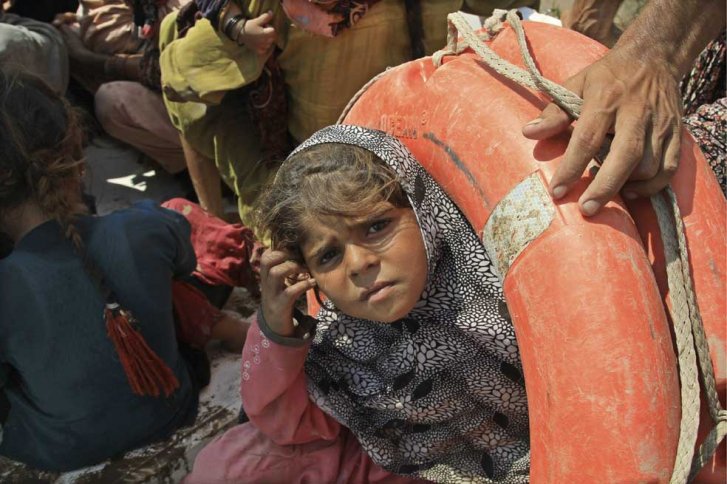 Incesantes lluvias en India y Pakistán dejan cientos de afectados