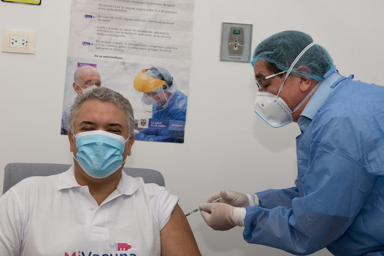 Presidente Duque recibió la segunda dosis de la vacuna contra el COVID-19